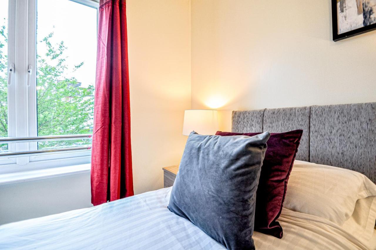 Kings Quarter - Four Bed Apartment - #0202 Maidenhead Exterior photo