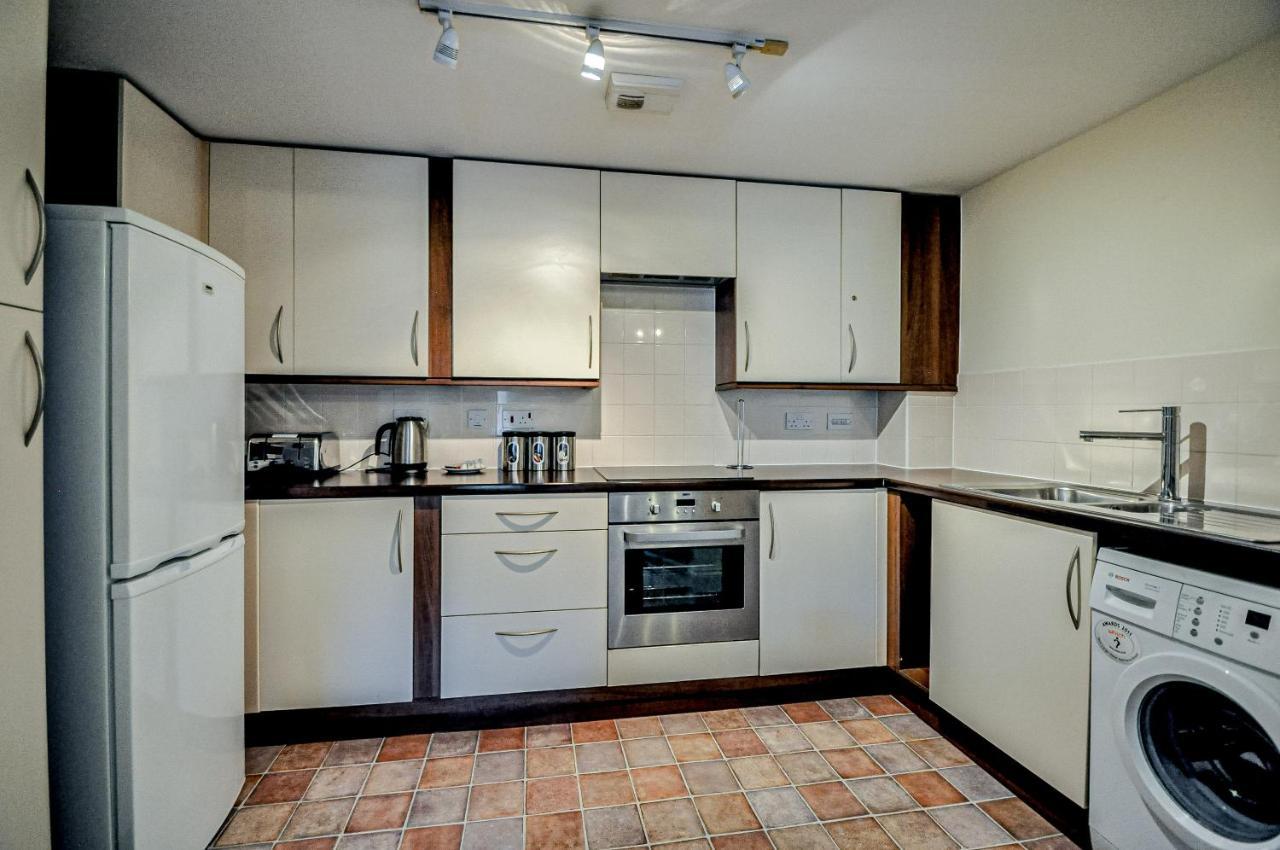 Kings Quarter - Four Bed Apartment - #0202 Maidenhead Exterior photo