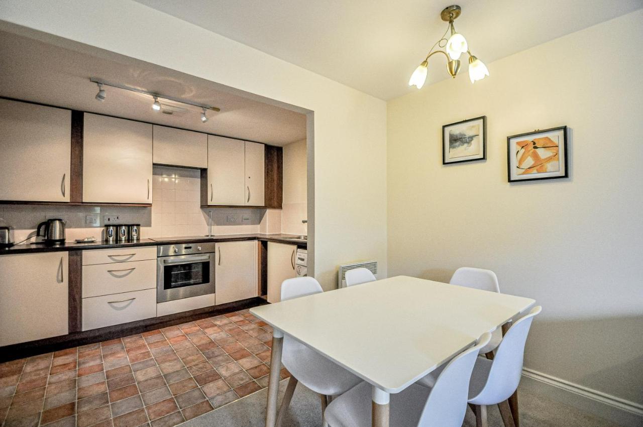 Kings Quarter - Four Bed Apartment - #0202 Maidenhead Exterior photo
